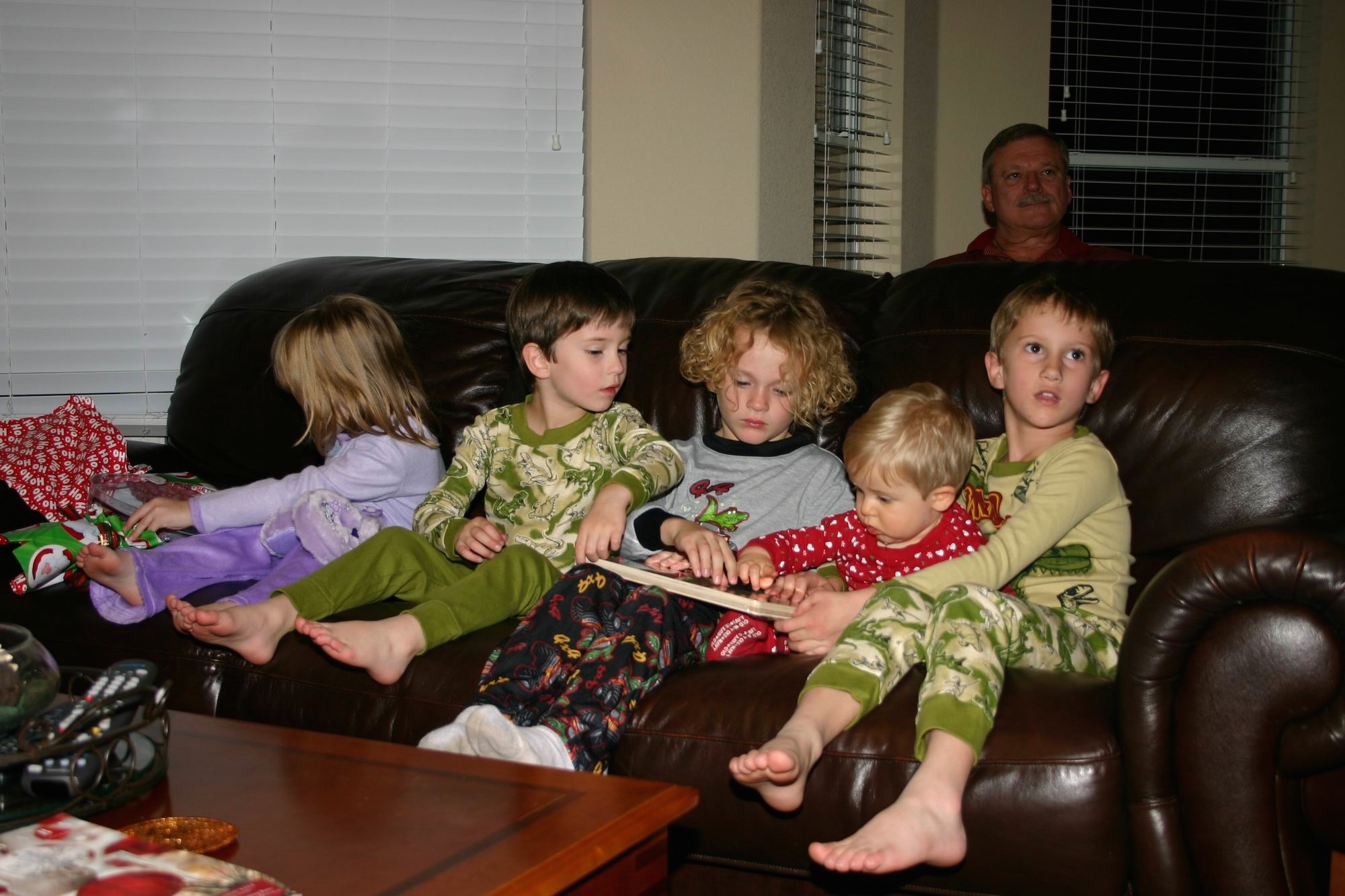 2005-12-24-26 Christmas Eve J&K.jpg
